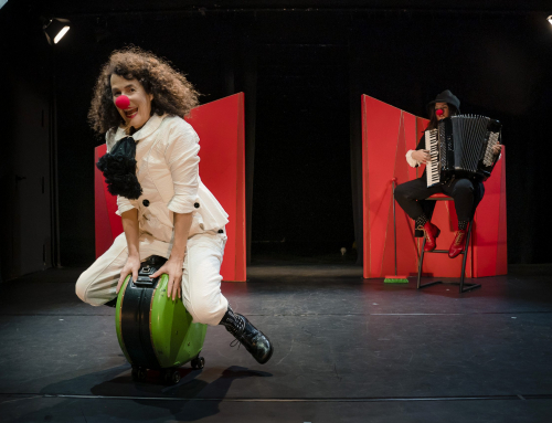 Kindertheater im Herbst